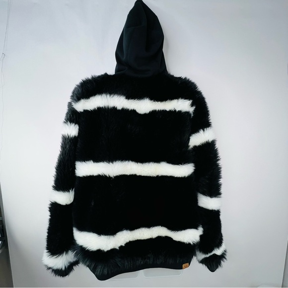 Roxy Carrie Faux Fur Black and White Jacket/Coat, Hooded Women Size Large EUC - Picture 7 of 15